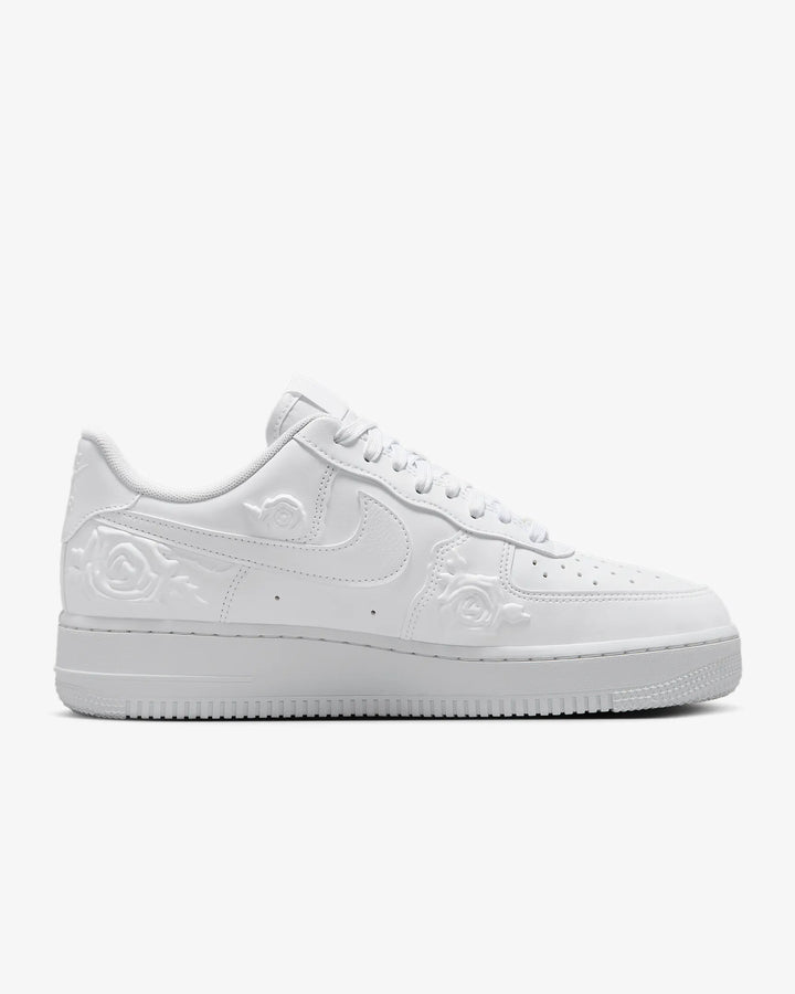 NIKE AIR FORCE 1 '07 - WHITE ROSES